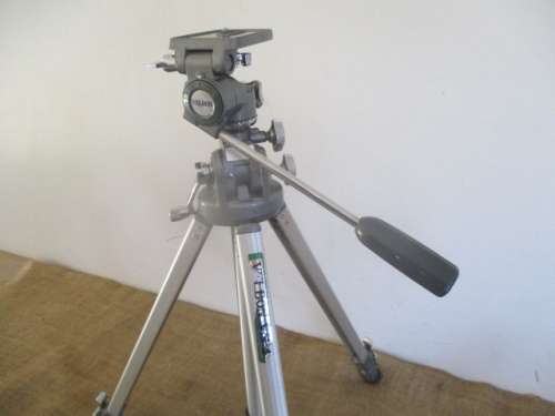 Nice Vintage Velbon VS-3 Ligth Weight Portable Aluminum Camera Tripod With Two Mounts  Japan