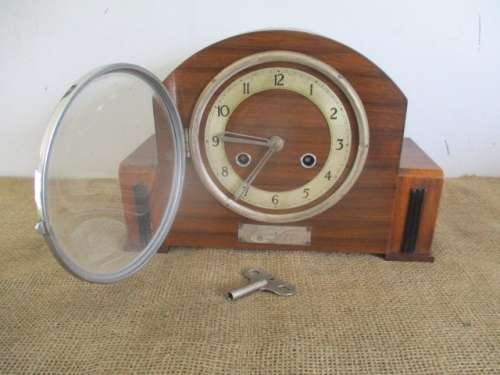 Beautiful Vintage The American Swiss Watch Co Cape Town British Made Mantel Clock With Key    1936