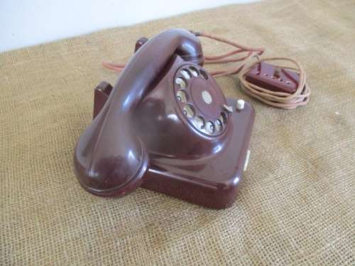 Beautiful Vintage Bakelite SK 1952 OPT W. Nr. 5760/1 Rotary Dail Telephone    Austria   Mid 1900's