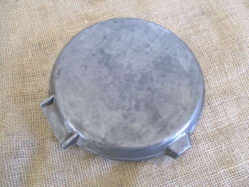 Beautiful 240mm  Cast Iron Skillet With Foldable Handle