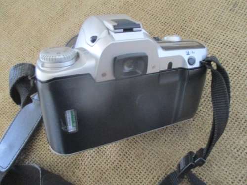 Vintage Pentax MZ - 50 Camera With Attached SMC Pentax - F 1:4 - 5.6 35 - 80mm Lens Plus Film   1997