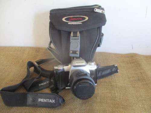 Vintage Pentax MZ - 50 Camera With Attached SMC Pentax - F 1:4 - 5.6 35 - 80mm Lens Plus Film   1997