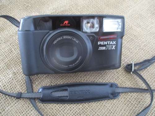 Vintage Pentax Zoom 70-X Camera With Film                  1986