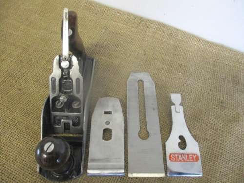 The Old Veteran... Beautiful Stanley Bailey No 4 Smoothing Plane.     Made in England