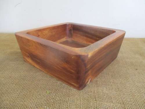 Unique And Outstanding Quality Square Shaped Solid Wood Salad Bowl