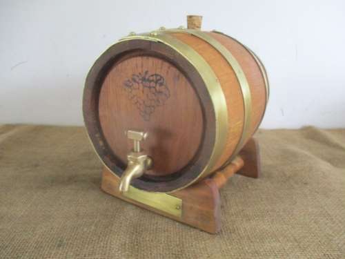 For Isak Bid Only - Beautiful Vintage Oak Wine Barrel With Brass Tap & Straps....