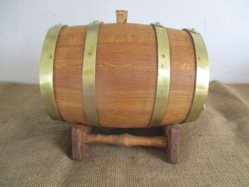 For Isak Bid Only - Beautiful Vintage Oak Wine Barrel With Brass Tap & Straps....