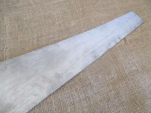 An Excellent Vintage Disston 24" / 558mm Carpenter's Hand Saw           Made In Canada