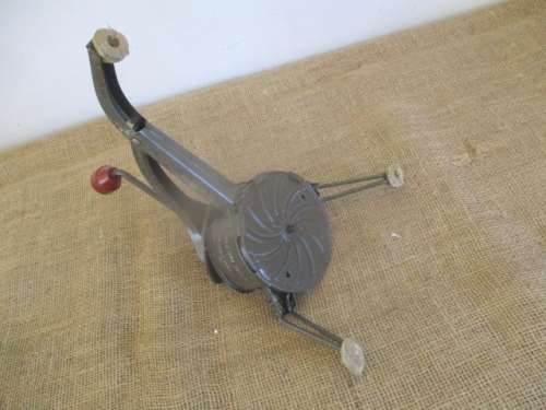 Seldom Available......Rare Vintage Metal Mouli Julienne Shredder With Complete Set Discs  France