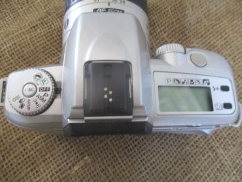 For Quintun Bid Only - Nice Vintage Minolta Dynax 40 Camera With Attached Lens & Film