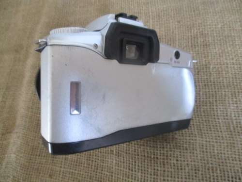 For Quintun Bid Only - Nice Vintage Minolta Dynax 40 Camera With Attached Lens & Film