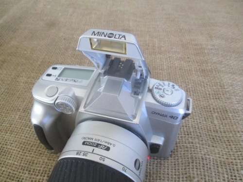 For Quintun Bid Only - Nice Vintage Minolta Dynax 40 Camera With Attached Lens & Film