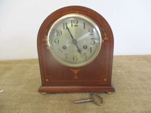 For Willem's Bid Only - Beautiful Vintage Mantel Clock With Key In Working Order
