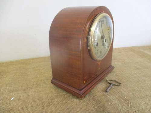 For Willem's Bid Only - Beautiful Vintage Mantel Clock With Key In Working Order