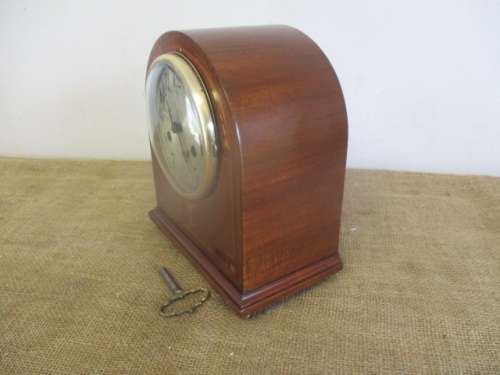 For Willem's Bid Only - Beautiful Vintage Mantel Clock With Key In Working Order