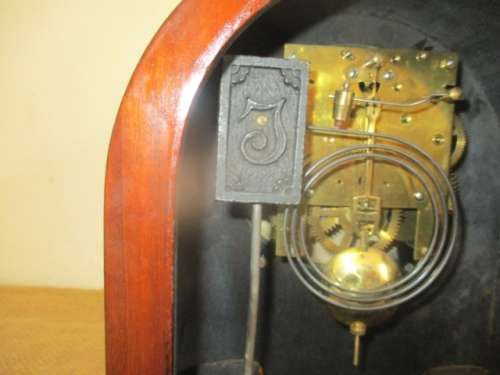 For Willem's Bid Only - Beautiful Vintage Mantel Clock With Key In Working Order