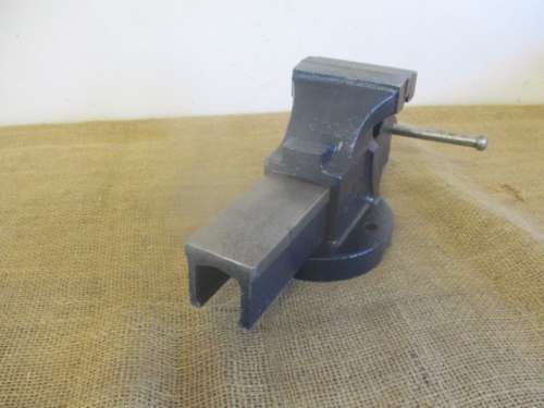 Beautiful Heavy Duty Record C/4 Workshop Bench Vise