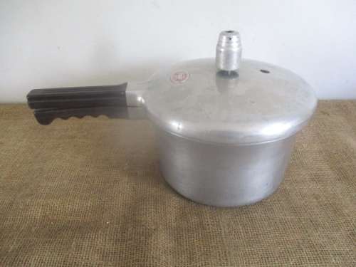 Beautiful Vintage Presto Model 404 Pressure Cooker By National Pressure Cooker Co (England) Ltd