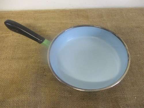 Lovely Vintage Genuine Old Fashioned Enamel Frying Pan