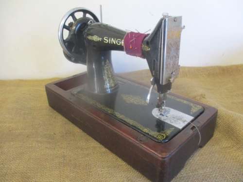 Characterful Vintage Singer Hand Cranked Sewing Machine In Original Case   #EG 856348    +- 1951