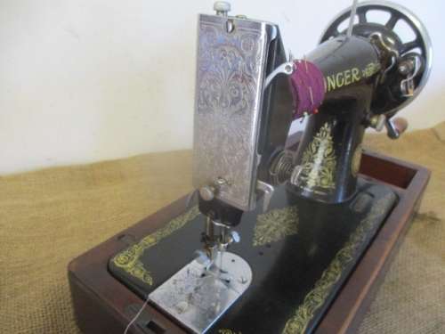 Characterful Vintage Singer Hand Cranked Sewing Machine In Original Case   #EG 856348    +- 1951