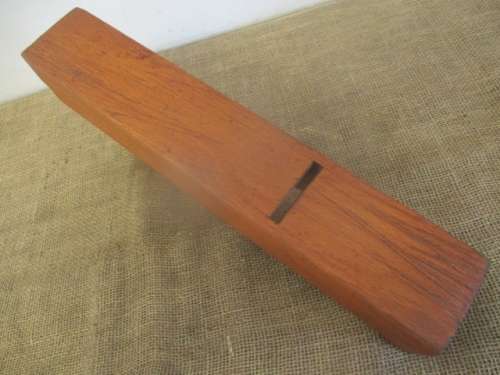 Brilliant Vintage 17" Solid Wooden Hand Plane         Early 1900's