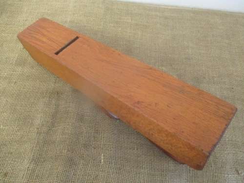 Brilliant Vintage 17" Solid Wooden Hand Plane         Early 1900's