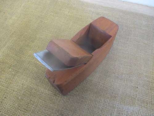 Beautiful Vintage 8" Solid Wooden Hand Plane          Early 1900's