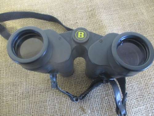 Vintage Bushnell InstaVision 7x35 490 FT. AT 1000 YDS Binocular With Shoulder Strap In Original Bag
