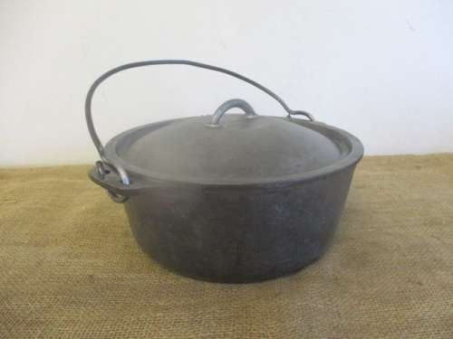 Simply The Best For Potbrood...... Real Good Size Cast Iron Flat Bottom Pot