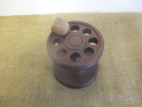 Nice Vintage Wooden Eight Pipe Stand With One Lonely Single Smoking Pipe