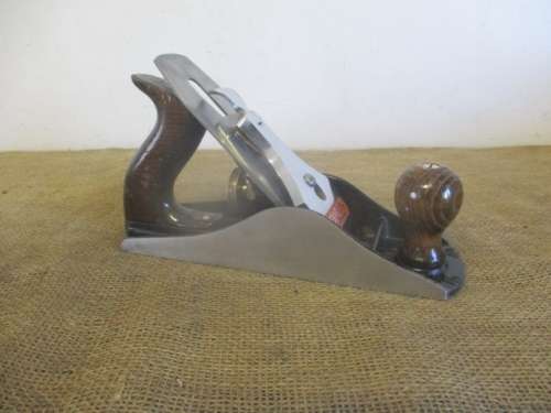 The Go Getter... Beautiful Stanley Bailey No 4 1/2 Smoothing Plane.     Made in England