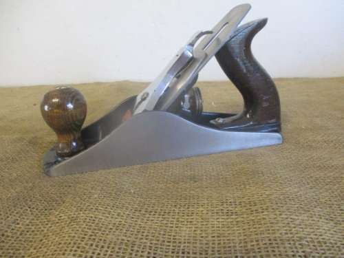 The Go Getter... Beautiful Stanley Bailey No 4 1/2 Smoothing Plane.     Made in England