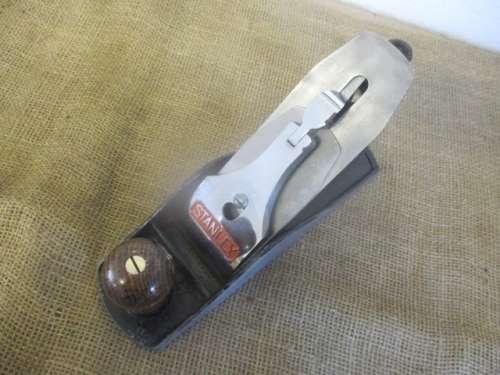 The Go Getter... Beautiful Stanley Bailey No 4 1/2 Smoothing Plane.     Made in England