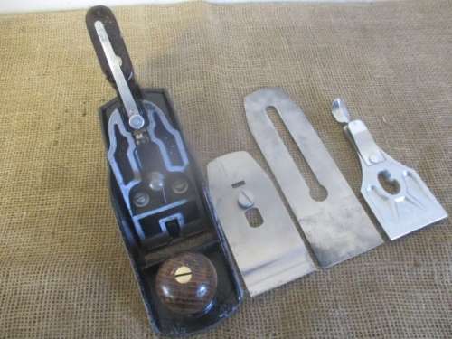 The Go Getter... Beautiful Stanley Bailey No 4 1/2 Smoothing Plane.     Made in England