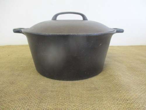 Undoubtedly The Best For Potbrood.....Nice Size Taiwan 41/2 Qt Dutch Oven Cast Iron Flat Bottom Pot