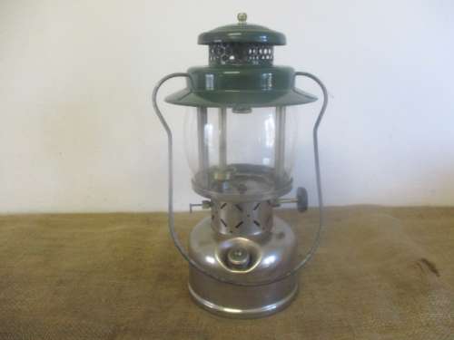 "The Sunshine Of The Night".... Beautiful Coleman Empire 237 Kerosen Lantern    USA