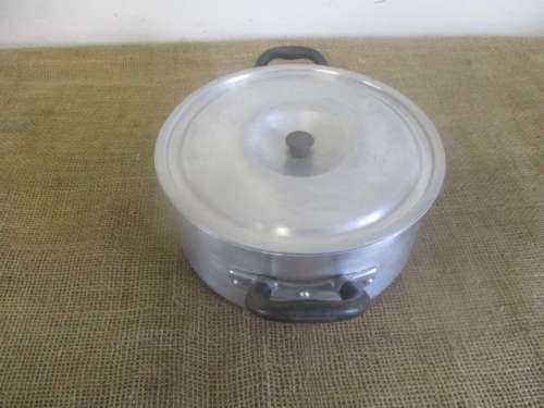 Very Rare Genuine Vintage Pure Aluminum Pyramid 54 4 Pint Lidded Pot   Made In England