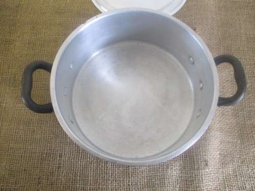 Very Rare Genuine Vintage Pure Aluminum Pyramid 54 4 Pint Lidded Pot   Made In England