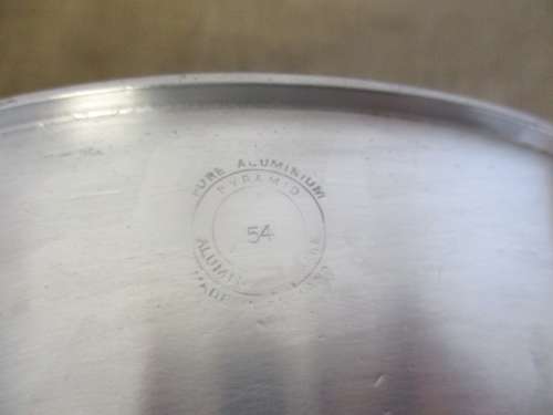 Very Rare Genuine Vintage Pure Aluminum Pyramid 54 4 Pint Lidded Pot   Made In England