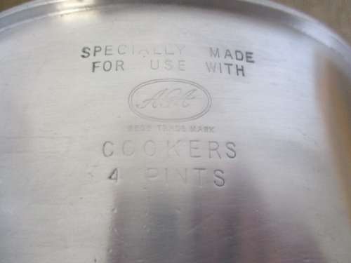 Very Rare Genuine Vintage Pure Aluminum Pyramid 54 4 Pint Lidded Pot   Made In England