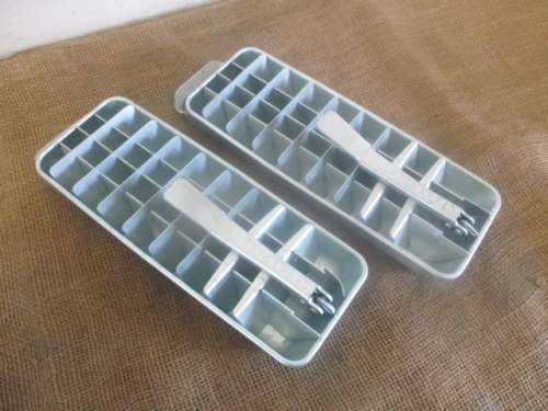 Set Of Two Excellent Vintage Aluminum Frigidaire Quickube Ice Cube Trays