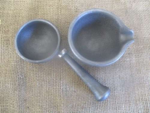 Beautiful Cast Iron Mortar And Pestle Set