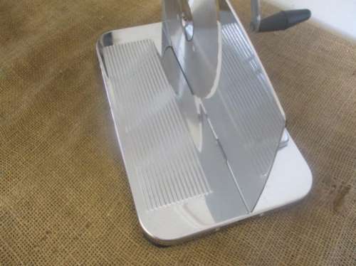 Beautiful Vintage Pineware Stainless Bread Slicer