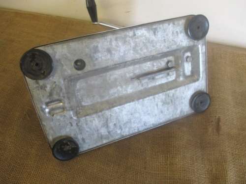 Beautiful Vintage Pineware Stainless Bread Slicer