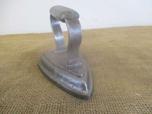 Relisted -  Real Very Nice Antique Cast Iron Sad Iron       1800's