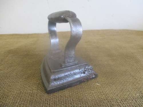 Relisted -  Real Very Nice Antique Cast Iron Sad Iron       1800's