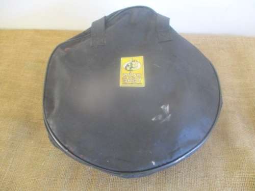Tops For Potbrood......Nice Size Flat Bottom Bush Baby Cast Iron Pot In Carry Bag