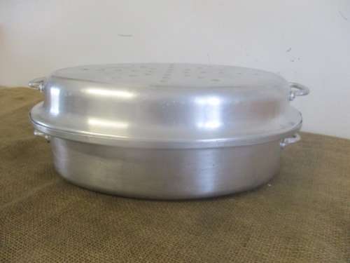 Very Beautiful Large Vintage Old Fashioned Aluminum Hart Oval Roasting Pan