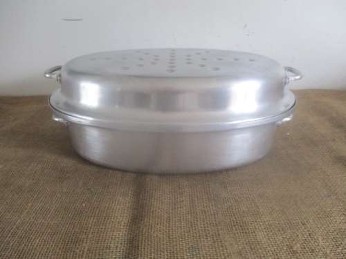 Very Beautiful Large Vintage Old Fashioned Aluminum Hart Oval Roasting Pan